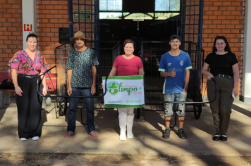 Recicladores recebem carrinhos novos através do projeto Soledade Limpa