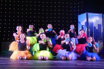 Oficina de Dança do Departamento Cultural realiza espetáculo anual