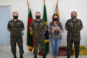 PREFEITA TOMA POSSE COMO PRESIDENTE DA JUNTA DO SERVIÇO MILITAR