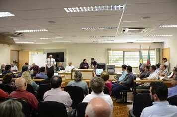 Prefeito Cattaneo participa de Audiência Pública referente a situação do Hospital Frei Clemente de Soledade