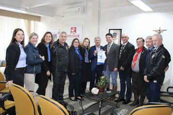 GOVERNADOR DE ROTARY DO DISTRITO 4700 FAZ VISITA OFICIAL AO PREFEITO DE SOLEDADE