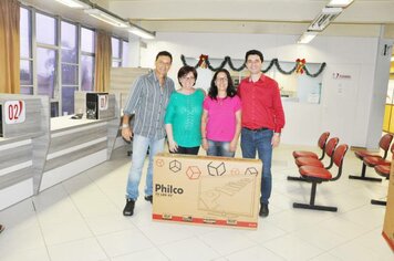 Prêmios da promoção de troca de notinhas foram entregues aos sorteados e sorteadas