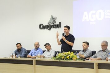 PREFEITO CATTANEO PARTICIPA DE ASSEMBLEIA GERAL ORDINÁRIA DA COAGRISOL