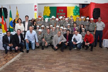 Prefeito Cattaneo prestigia Formatura do projeto social PM Mirim