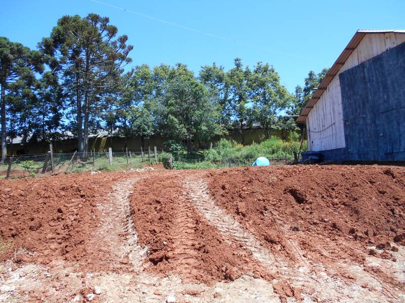 Secretaria da Agricultura da continuidade em terraplanagens no Interior