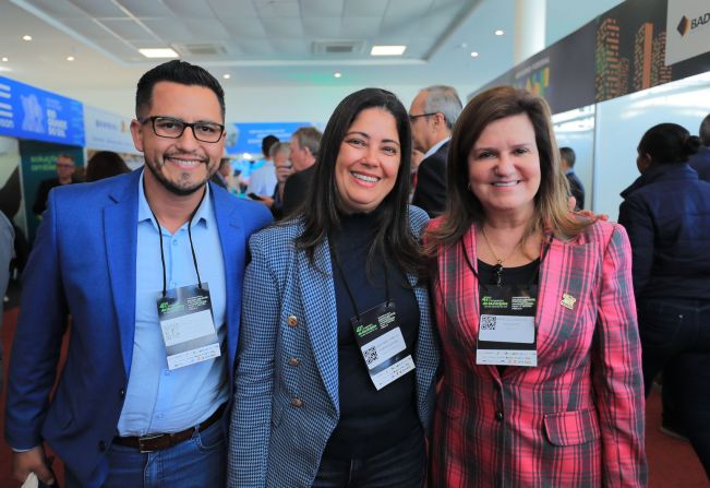 Nos dias 06 e 07 de Junho, a Prefeita Marilda se faz presente no 41º Congresso de Municípios do RS ,onde tem como tema: 