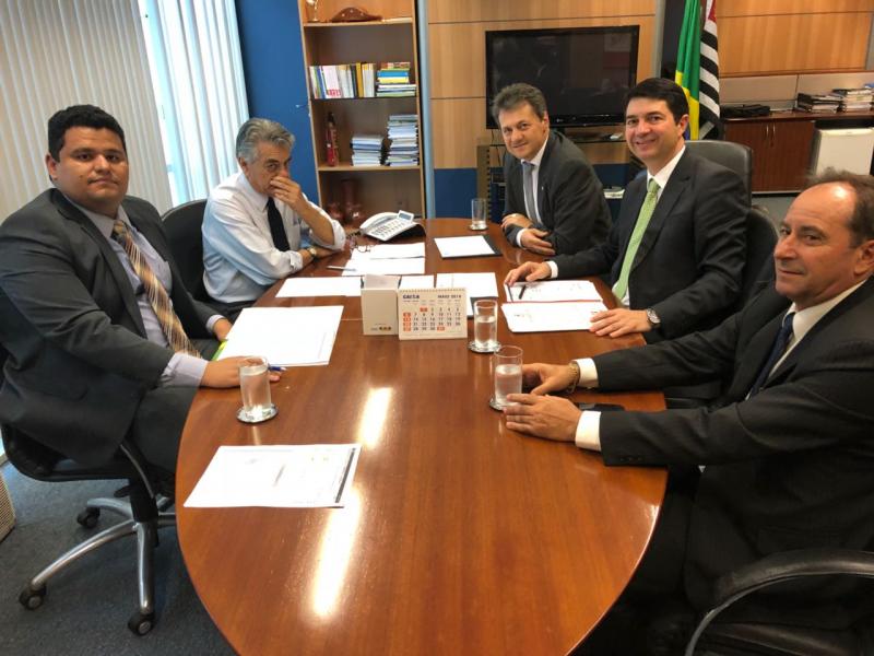 PREFEITO CATTANEO E PRESIDENTE DA CÂMARA BUSCAM RECURSOS EM BRASÍLIA