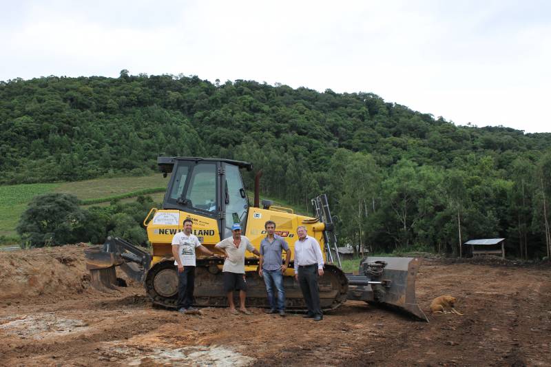 Obras de terraplanagens serão realizadas no Interior com maquinário cedido pelo Estado