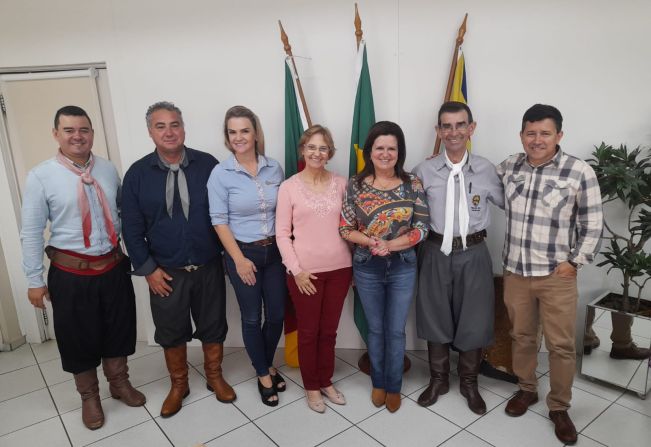 PRESIDENTE DO MTG VISITA PREFEITA