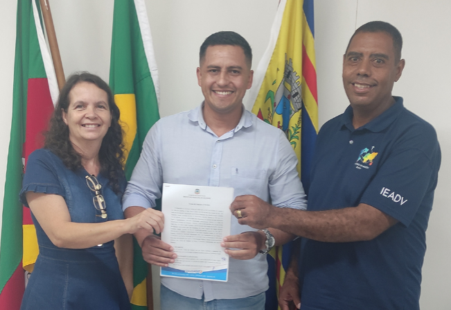 Município firma parceria com Centro de Reabilitação Ebenézer - Cresol