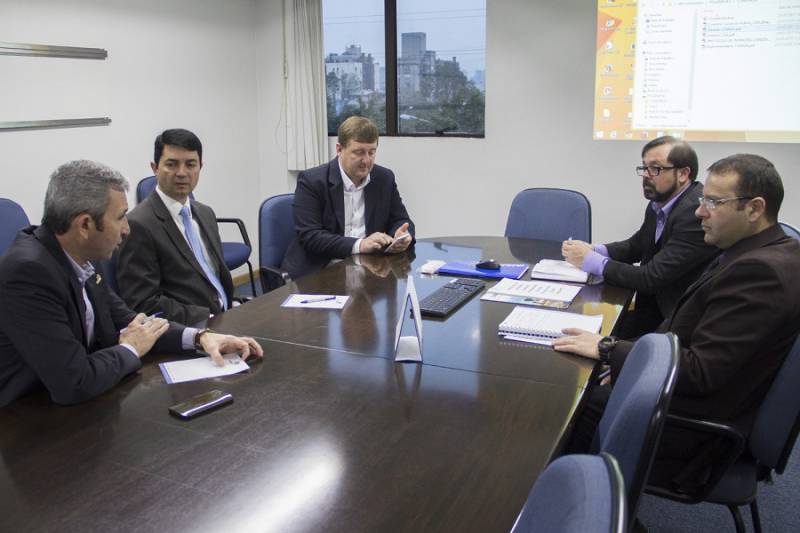 FAMURS propõe criação de consórcio estadual