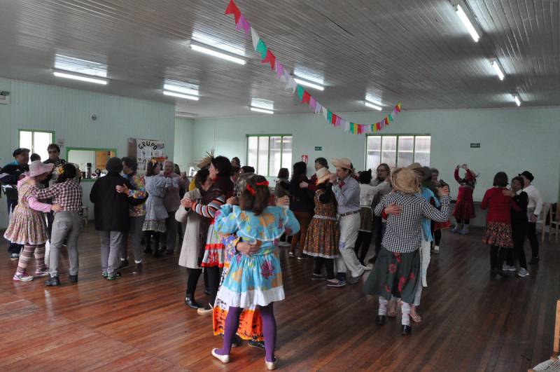 Grupos da Terceira Idade do Promuati realizaram atividades juninas em Soledade