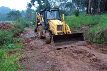 Secretaria de Obras trabalha na desobstrução das estradas do interior