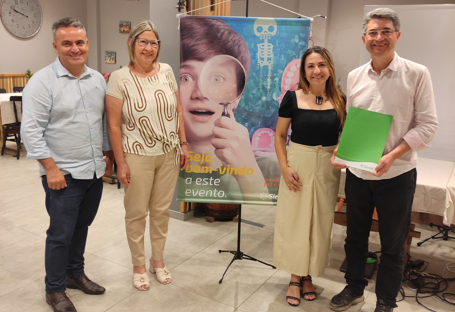 SOLEDADE FIRMA ACORDO DE COOPERAÇÃO COM A SICREDI BOTUCARAÍ RS/MG NA ÁREA EDUCACIONAL